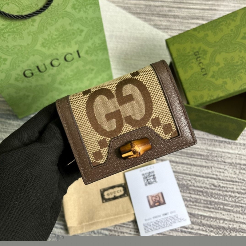 G*u*i wallets & purse